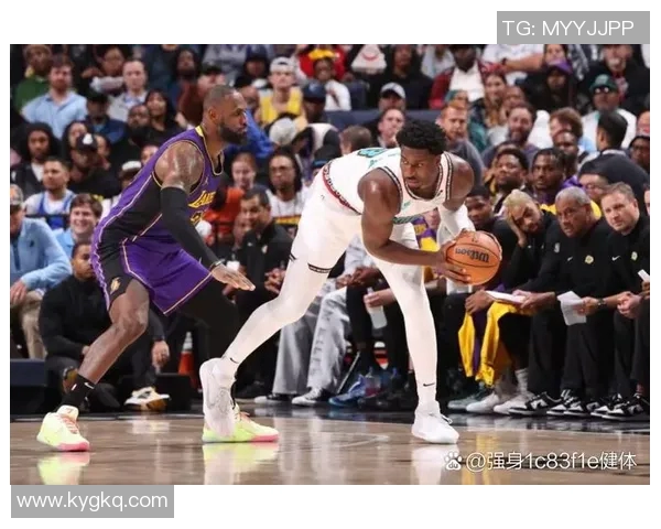 2010年4月21日湖人与雷霆的激烈对决回顾与精彩瞬间分析