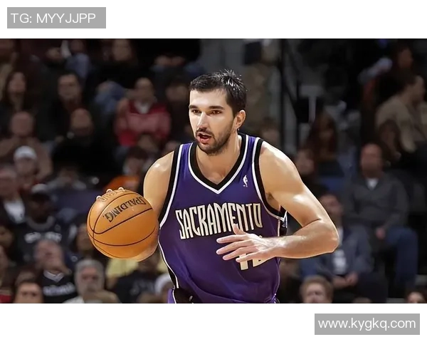 2015年11月10日NBA精彩对决马刺队与国王队的激烈较量回顾 2015年11月10日NBA精彩对决马刺队与国王队的激烈较量回顾